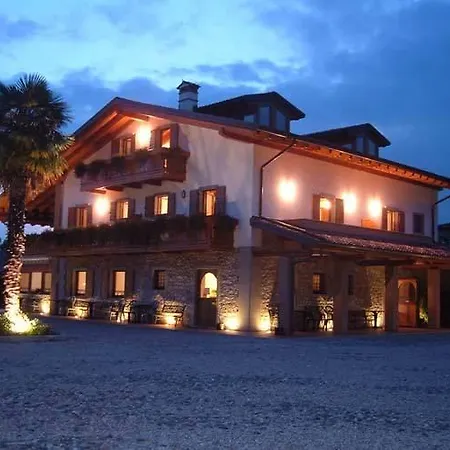 Alloggio per agriturismo Agriturismo Famiglia Bertossi *