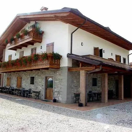 Agriturismo Famiglia Bertossi Faedis